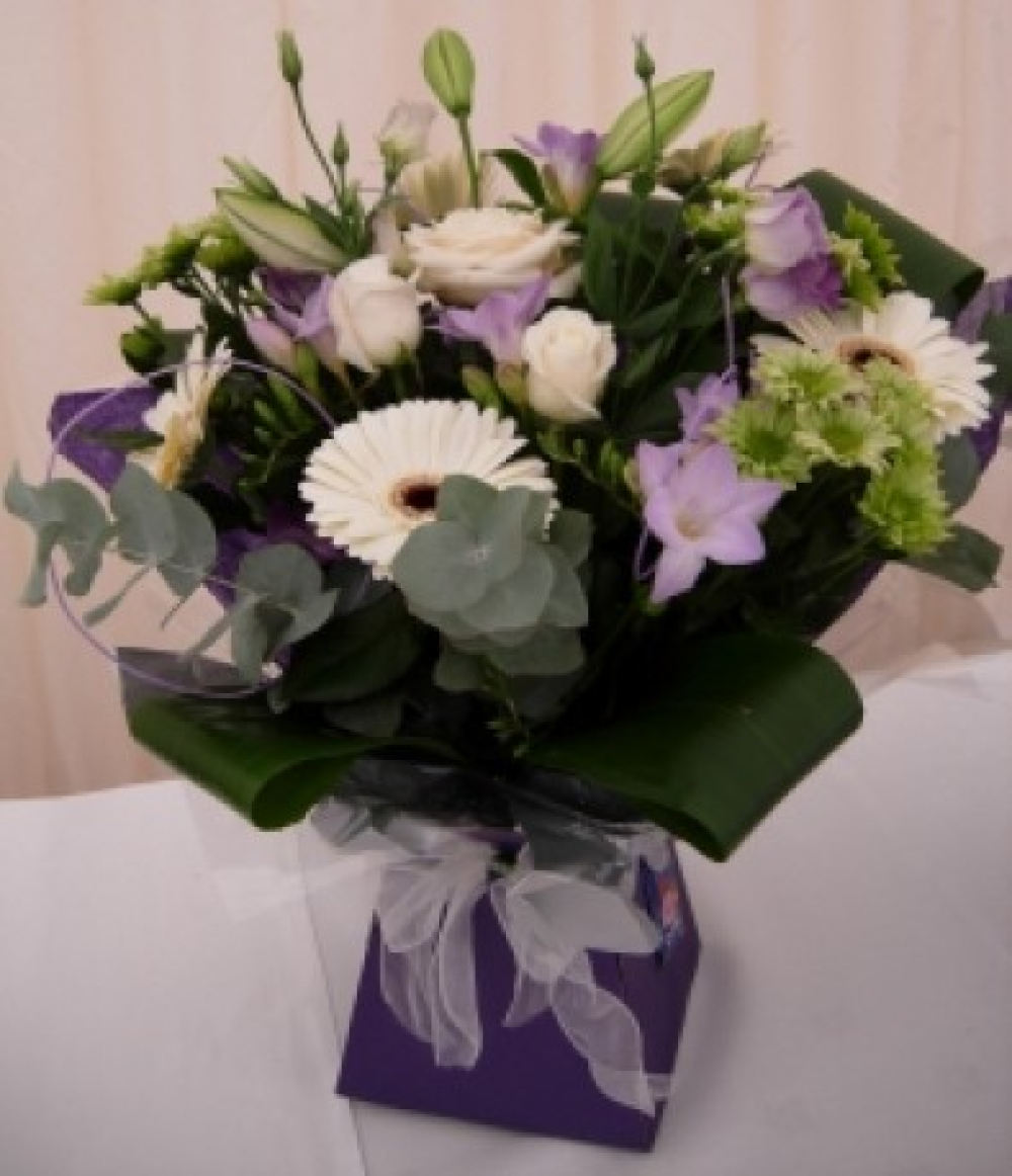 Lilac and Cream Bouquet Product Image