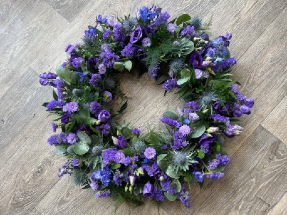Open Thistle Wreath Product Image
