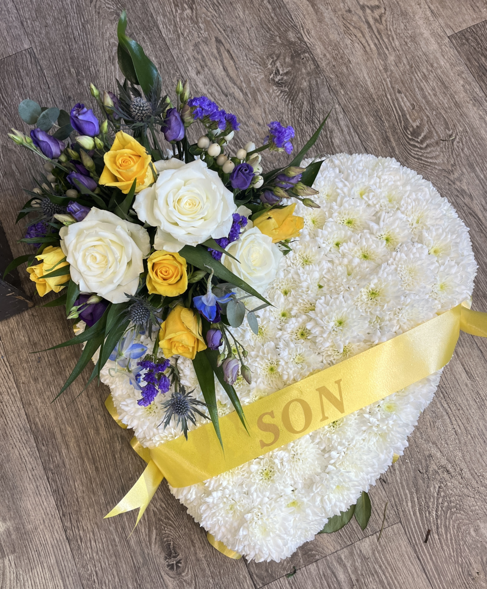 Solid Funeral Heart Tribute Product Image